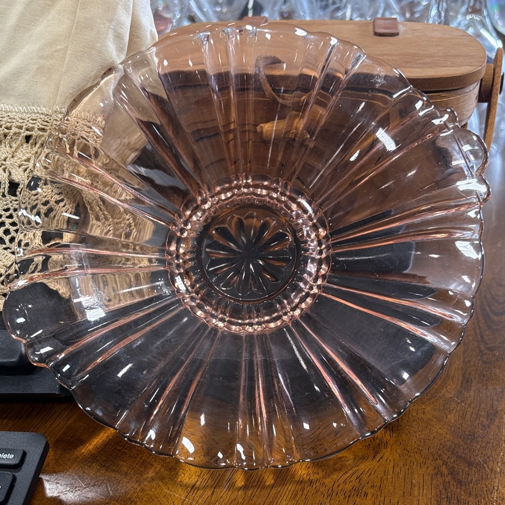 Vintage Anchor Hocking "Old Cafe" Pink Depression Glass Candy/Nut Serving Dish
